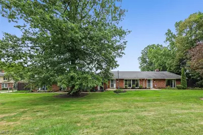 8579 Tanglewood Trail, Chagrin Falls, OH 44023 - Photo 24