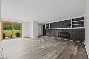 8579 Tanglewood Trail, Chagrin Falls, OH 44023 - Photo 2