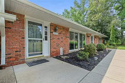 8579 Tanglewood Trail, Chagrin Falls, OH 44023 - Photo 1