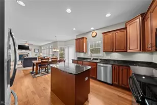 5158 Merrit Dr, Sagamore Hills, OH 44067 - Photo 10