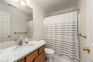 1016 Cooper's Run, Amherst, OH 44001 - Photo 32