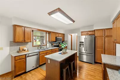 1016 Coopers Run, Amherst, OH 44001 - Photo 10
