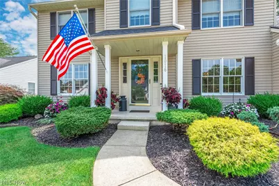 1016 Coopers Run, Amherst, OH 44001 - Photo 2