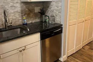 8152 Puritan Dr, Mentor, OH 44060 - Photo 2
