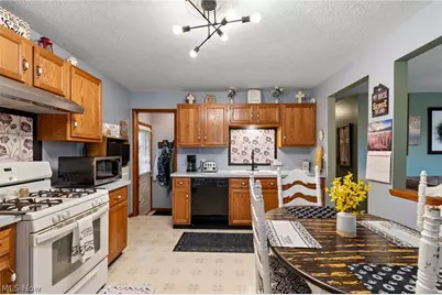 543 Stephens Road, Akron, OH 44312 - Photo 8