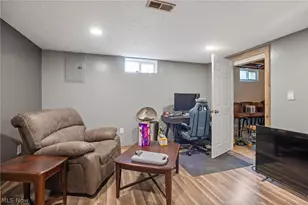 6641 Hillfield St NW, North Canton, OH 44720 - Photo 18