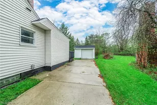 7623 Macedonia Rd, Oakwood, OH 44146 - Photo 2