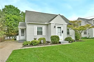 271 Parkgate Ave, Austintown, OH 44515 - Photo 2