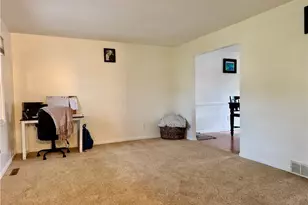 118 Northwood Dr, Dover, OH 44622 - Photo 8