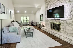 17444 Long Meadow Trail, Chagrin Falls, OH 44023 - Photo 8