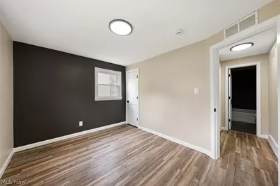 208 S Roanoke Avenue, Youngstown, OH 44515 - Photo 22
