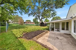 208 S Roanoke Ave, Youngstown, OH 44515 - Photo 34