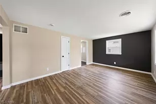208 S Roanoke Ave, Youngstown, OH 44515 - Photo 18