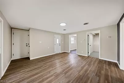 208 S Roanoke Avenue, Youngstown, OH 44515 - Photo 10