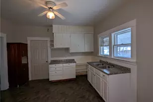 19314 Cherokee Ave, Loveland, OH 44119 - Photo 6