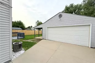 2107 Randall St, Lorain, OH 44052 - Photo 6