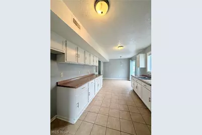 2107 Randall Street, Lorain, OH 44052 - Photo 12