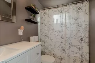 29248 Oakdale Rd, Willowick, OH 44095 - Photo 18