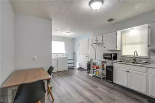 1022 Merton Ave, Akron, OH 44306 - Photo 6