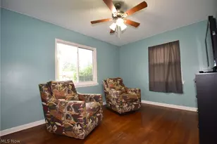 565 E Hopocan Ave, Barberton, OH 44203 - Photo 10