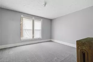 934 Middle Ave, Elyria, OH 44035 - Photo 6