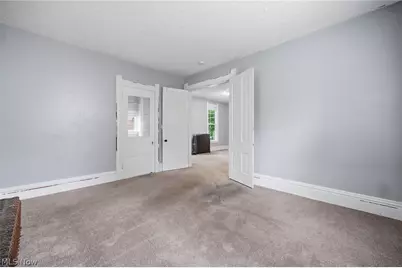 934 Middle Avenue, Elyria, OH 44035 - Photo 4