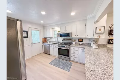 13307 Market Street, North Lima, OH 44452 - Photo 6