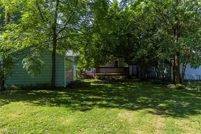 1597 Bond Street, Akron, OH 44313 - Photo 40