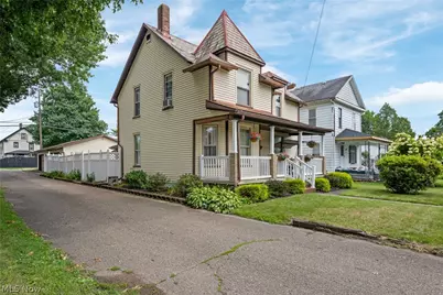 907 11th Street NW, New Philadelphia, OH 44663 - Photo 2