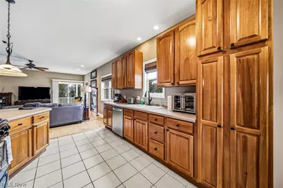 1860 Rockefeller Road, Wickliffe, OH 44092 - Photo 12