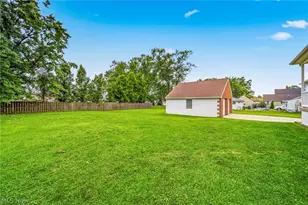 1860 Rockefeller Rd, Wickliffe, OH 44092 - Photo 8
