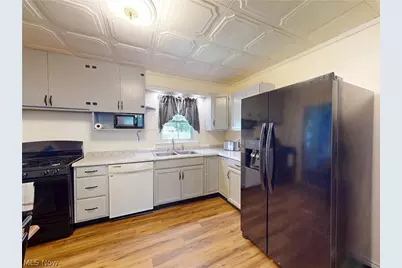 435 2nd Street SE, Brewster, OH 44613 - Photo 10