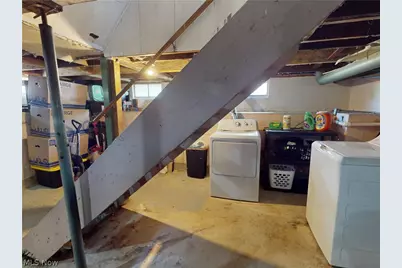435 2nd Street SE, Brewster, OH 44613 - Photo 24