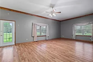 201 Cornerstone Pl, Wellington, OH 44090 - Photo 8