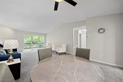 4648 Oak Point Road, Lorain, OH 44053 - Photo 8