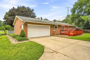 4501 Orchard Dale Dr NW, Canton, OH 44709 - Photo 2