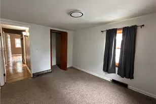 825 Lakewood Beach Dr, Sheffield Lake, OH 44054 - Photo 12