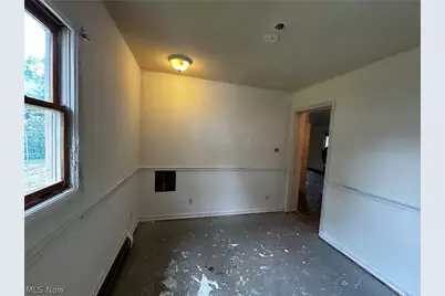 1915 Flint Avenue, Akron, OH 44305 - Photo 14