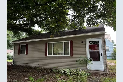 1915 Flint Avenue, Akron, OH 44305 - Photo 1