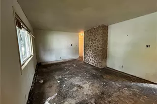 1915 Flint Ave, Akron, OH 44305 - Photo 6