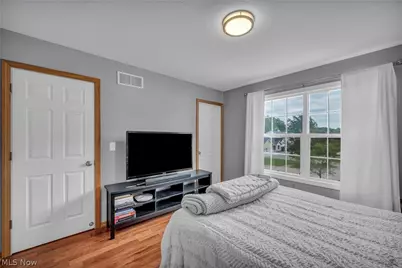 1062 McShane Drive, Cuyahoga Falls, OH 44221 - Photo 18