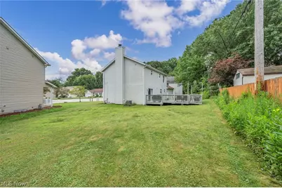 1062 McShane Drive, Cuyahoga Falls, OH 44221 - Photo 46