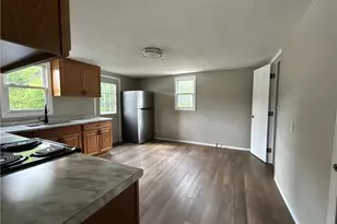 2370 W 23rd St, Bellaire, OH 43906 - Photo 4
