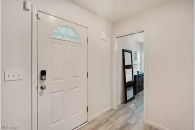 1254 Cross Drive, Austintown, OH 44515 - Photo 8