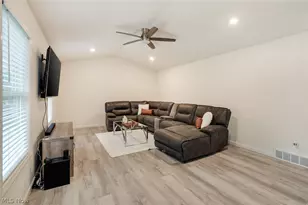 1254 Cross Dr, Austintown, OH 44515 - Photo 12