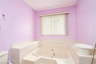 2069 Saxony Dr, Akron, OH 44313 - Photo 16