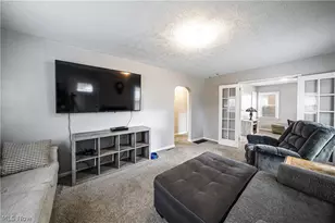 61 Hawk Ave, Akron, OH 44312 - Photo 12