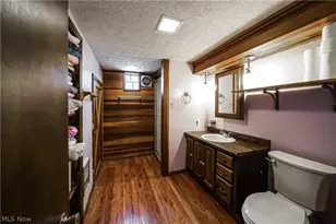 61 Hawk Ave, Akron, OH 44312 - Photo 18