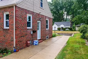 61 Hawk Ave, Akron, OH 44312 - Photo 28