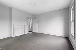 319 N 7th St, Martins Ferry, OH 43935 - Photo 14